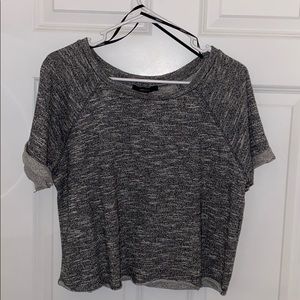 Forever 21 Grey cropped shirt